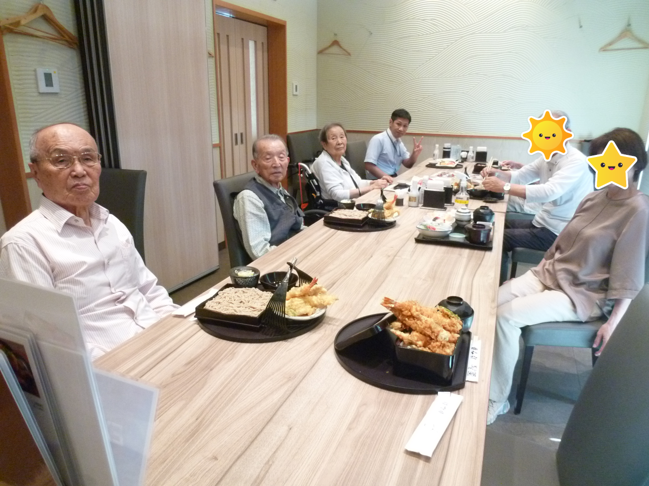 ボッチャ大会後はみんなでランチ-1　ニチイホーム東船橋