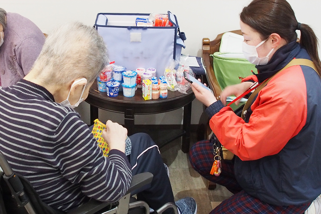 ヤクルト販売-1 ニチイメゾン三和町